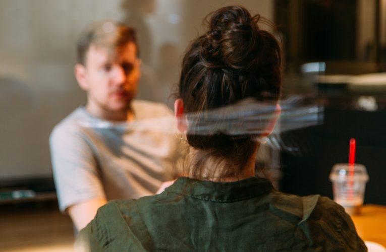 Lansing: 3 WAYS TO TELL IF SOMEONE CARES FOR YOU